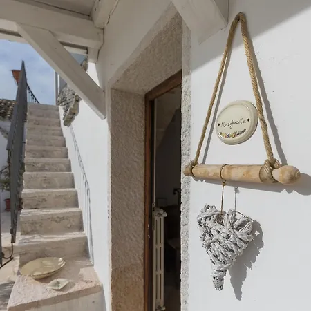 Fascino Antico Trulli Bed & Breakfast